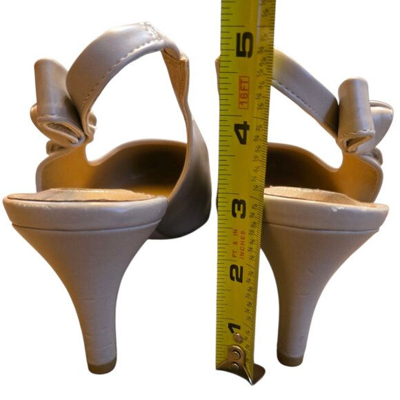 NWOT  -  COMFORTVIEW Beige/Cream Slingback Pumps sz 12  -  NWOT - Picture 8 of 10